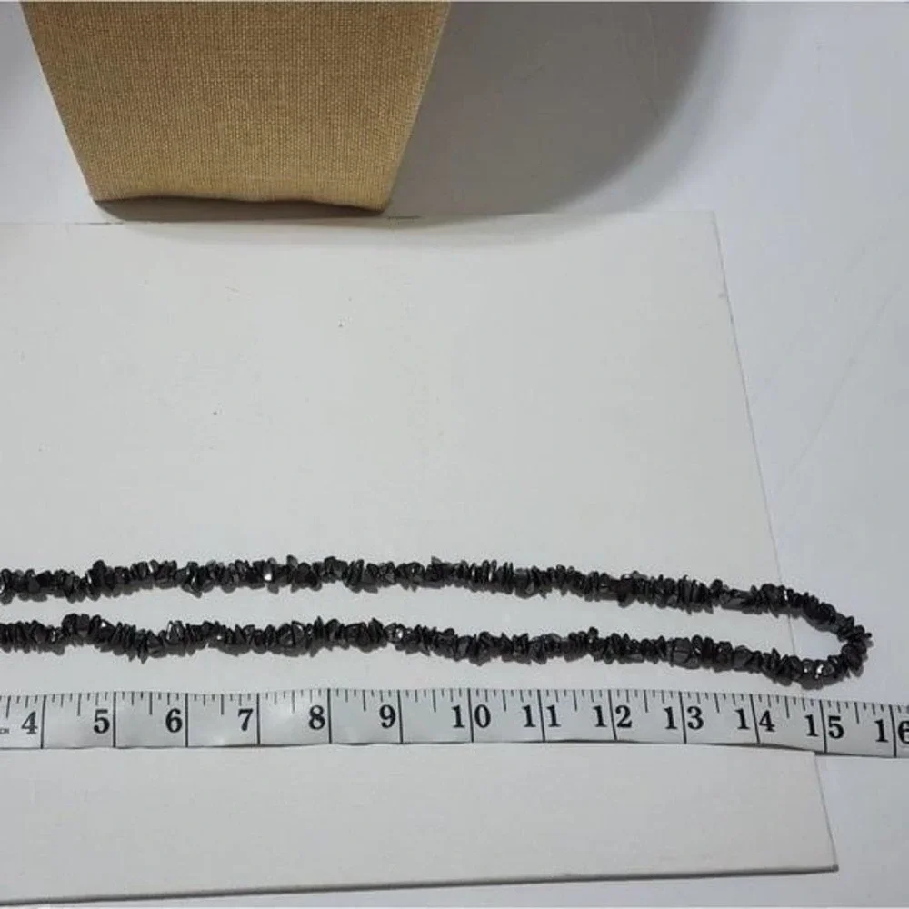 Hematite necklace‎